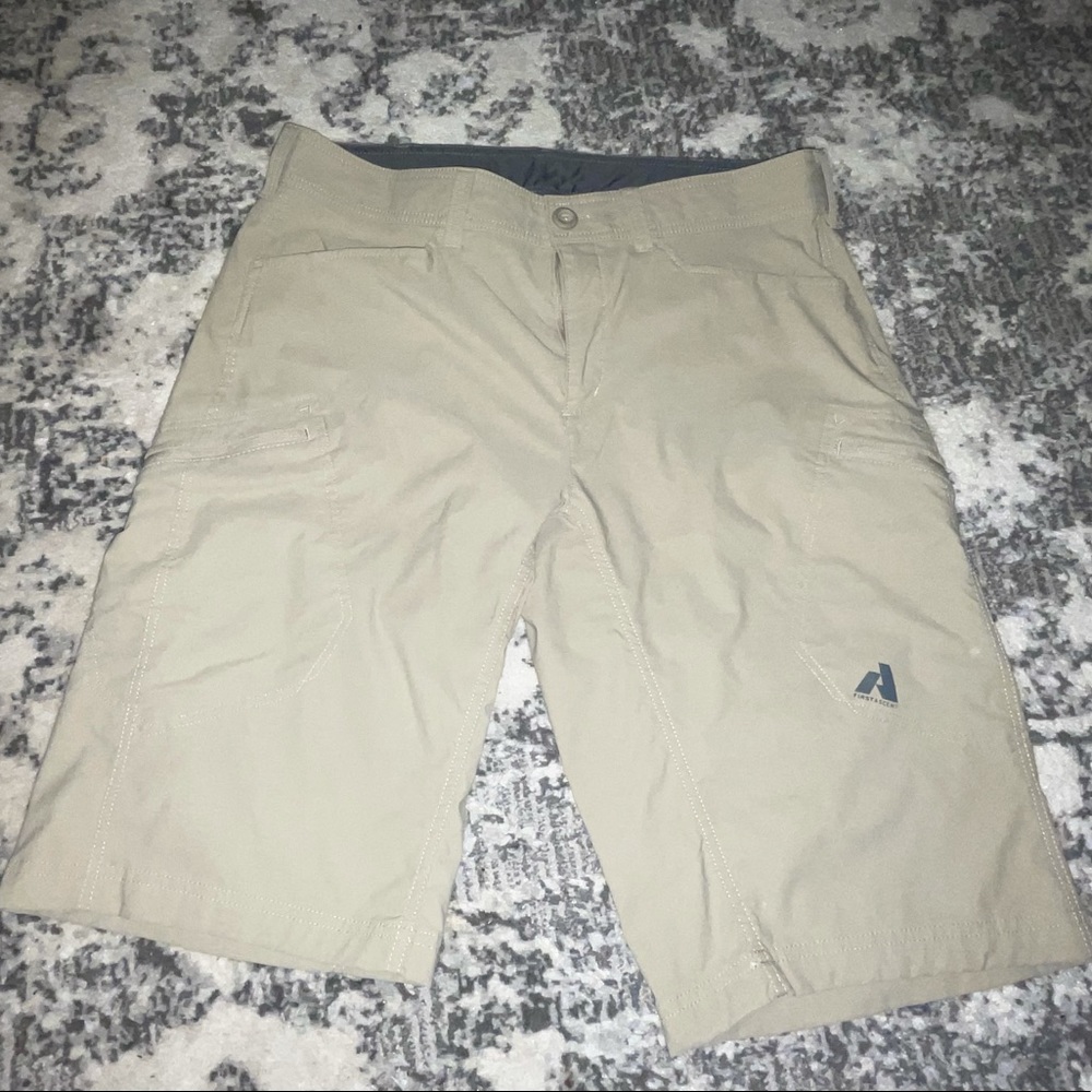 Men’s Eddie Bauer Guide Pro shorts